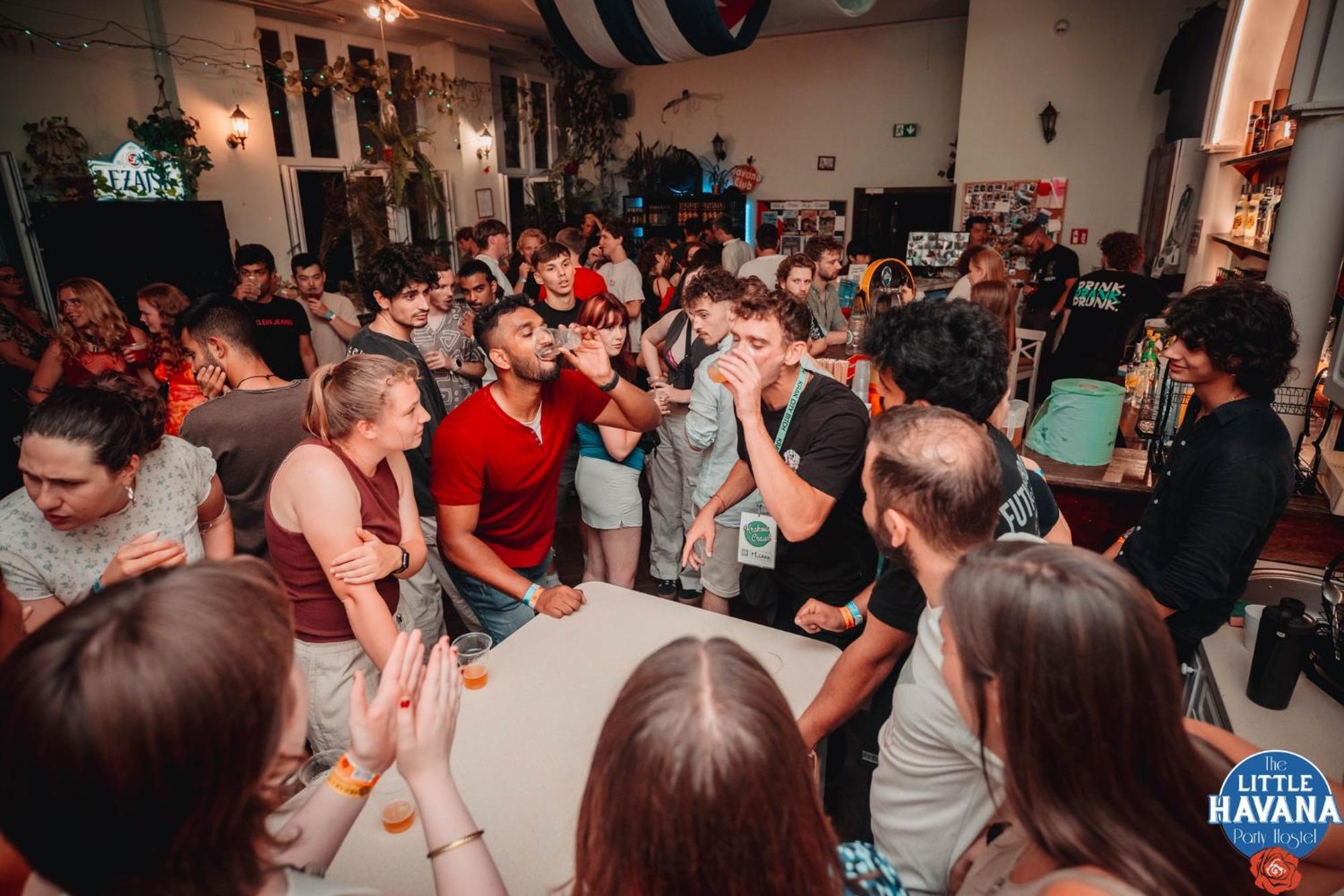 The Little Havana Party Hostel — Photos 1