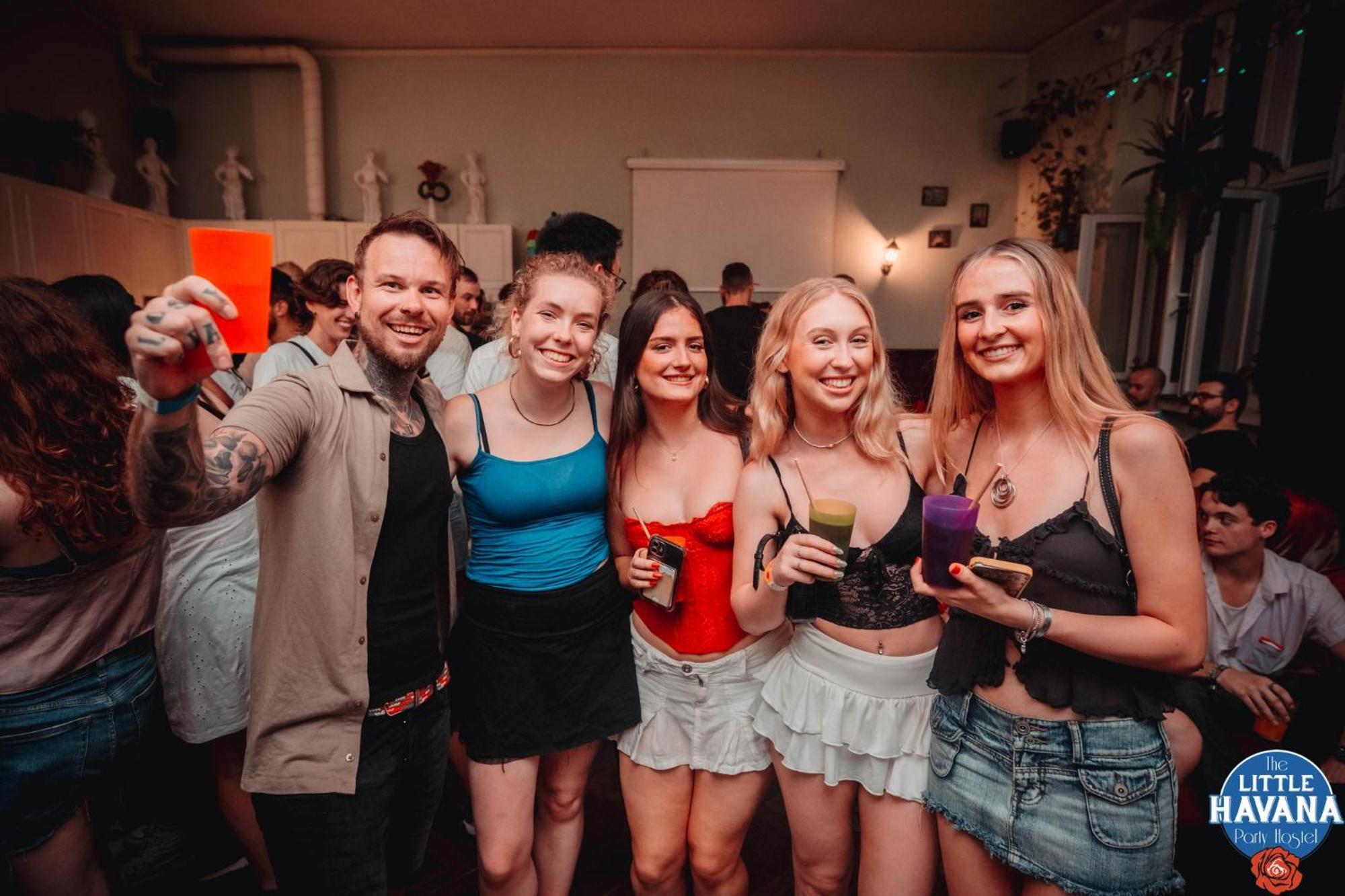 The Little Havana Party Hostel — Photos 3